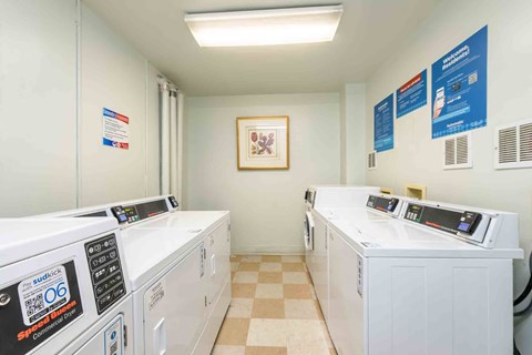 Laundry Room at Kinston Hotel Apartments, Kinston, NC 28501