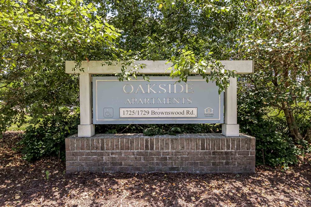 Elegant Sign Board at Oakside Apartments, Johns Island, SC