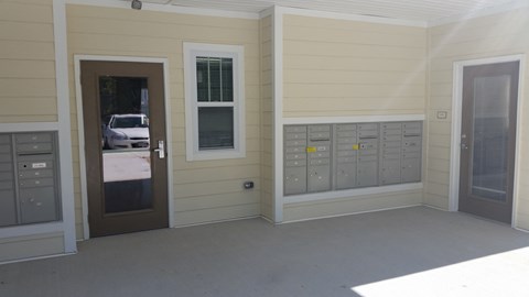 Exterior and Mailboxes at Iron Bridge Rd Apts VA LLC, Chester, VA, 23831