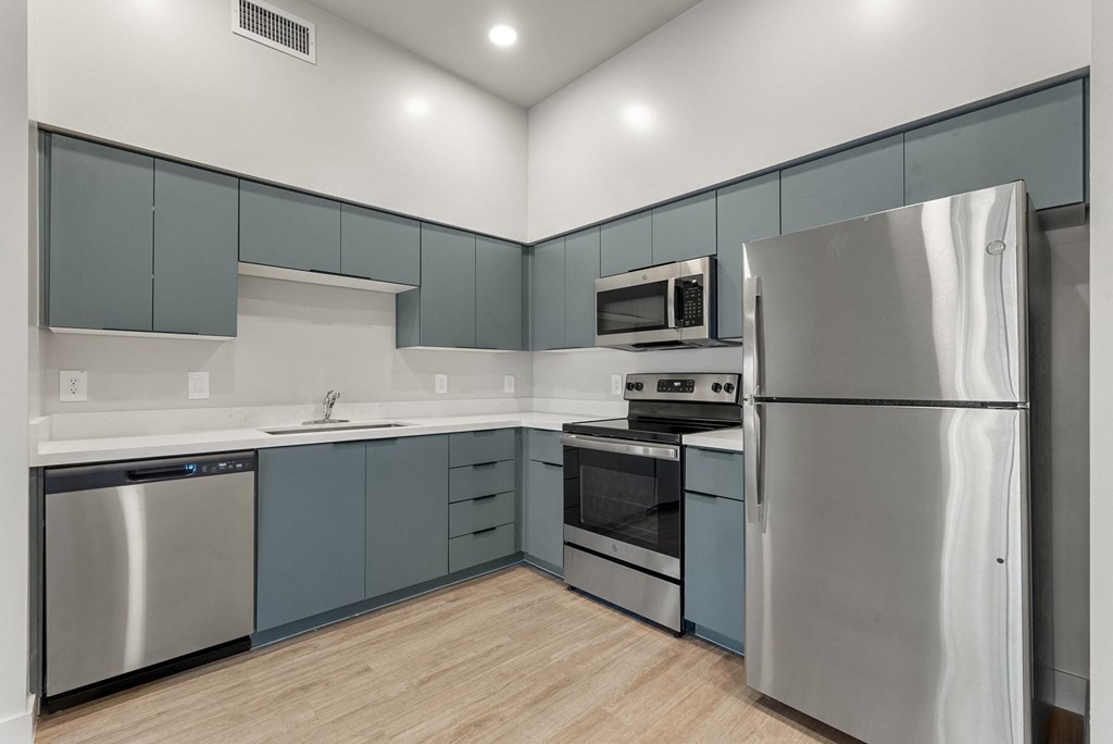 Kitchen Appliances at SECOND AVE COMMONS | BRAND-NEW, Mesa