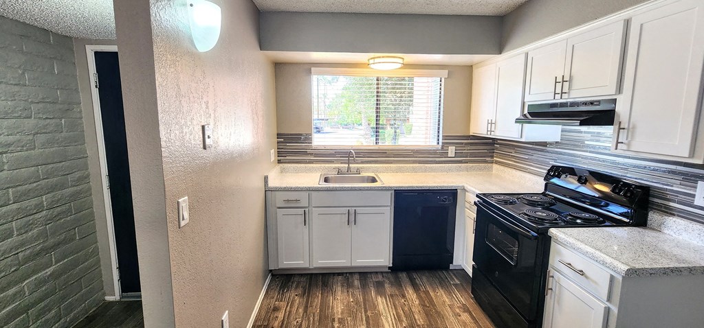 2x2 Downstairs Bryten Upgrade Kitchen at Mission Palms Apartment Homes in Tucson AZ