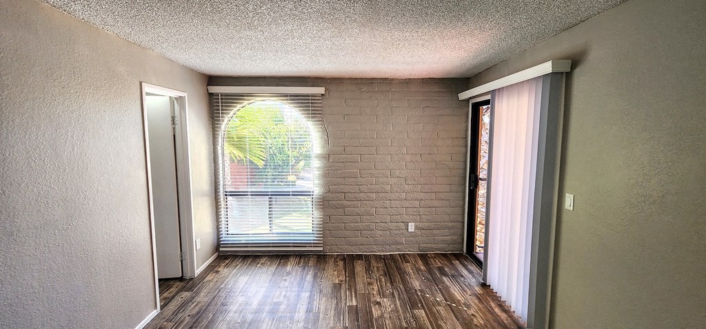 2x2 Upstairs Bryten Upgrade Main Bedroom at Mission Palms Apartment Homes in Tucson AZ