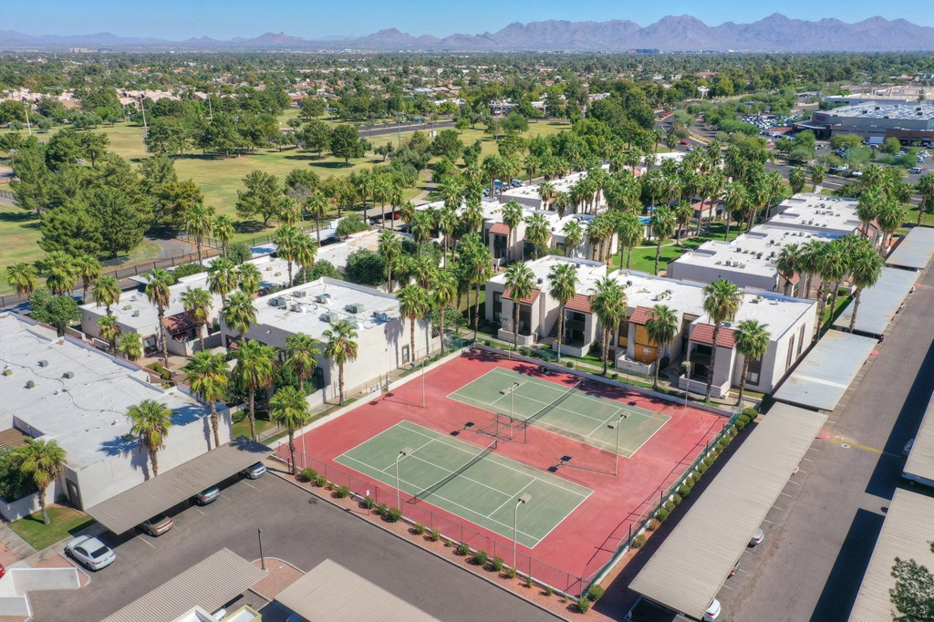 Aerial view at Townhomes on the Park Apartments in Phoenix AZ Nov 2020 (4)