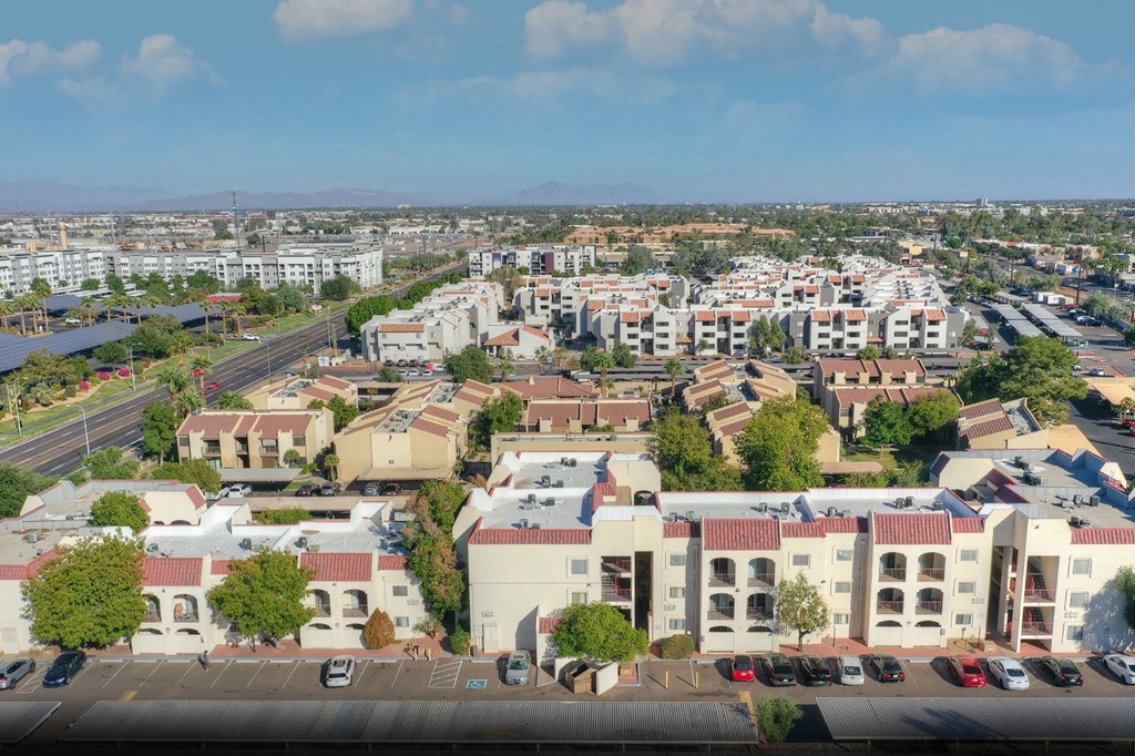 Aerial view at University Park Apartments in Tempe AZ Nov 2020 (8) copy