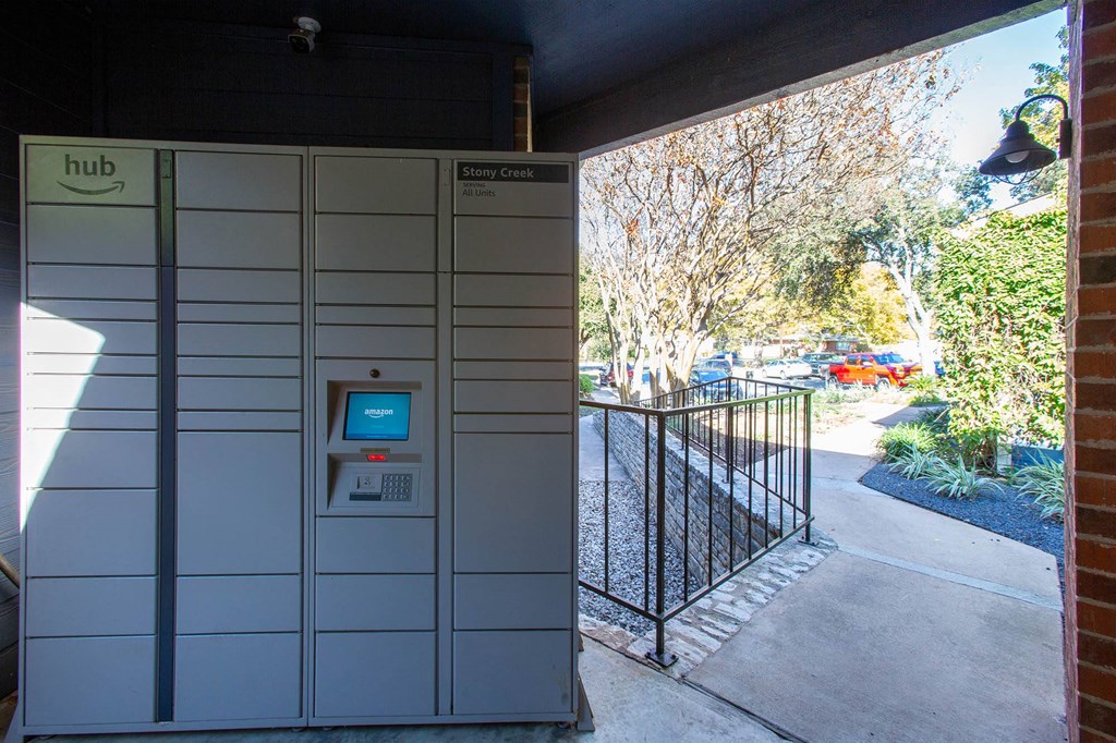 Amazon Delivery Hub at Stony Creek Apartments
