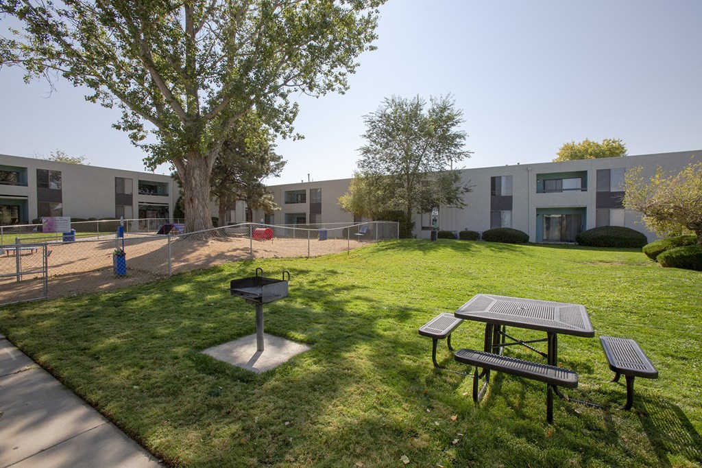 BBQ picnic area and Pet park at Villas Del Cielo Aprartments in Albuquerque New Mexico October 2020