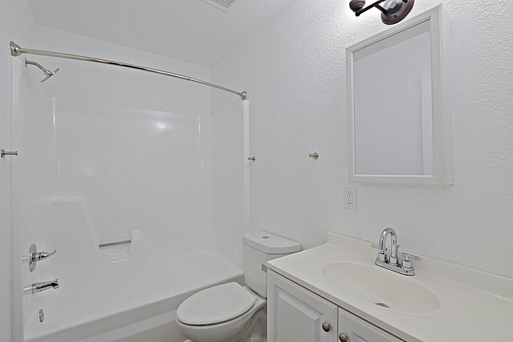 Bath 2 x 2 at Arcadia Lofts in Phoenix AZ Nov 2020