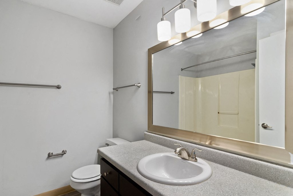 Bathroom at Laurel Valley Apartments in Mount Juliet Tennessee March 2021