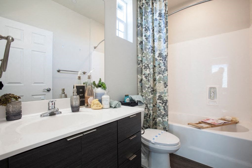 Bathroom at San Vicente Townhomes in Phoenix AZ