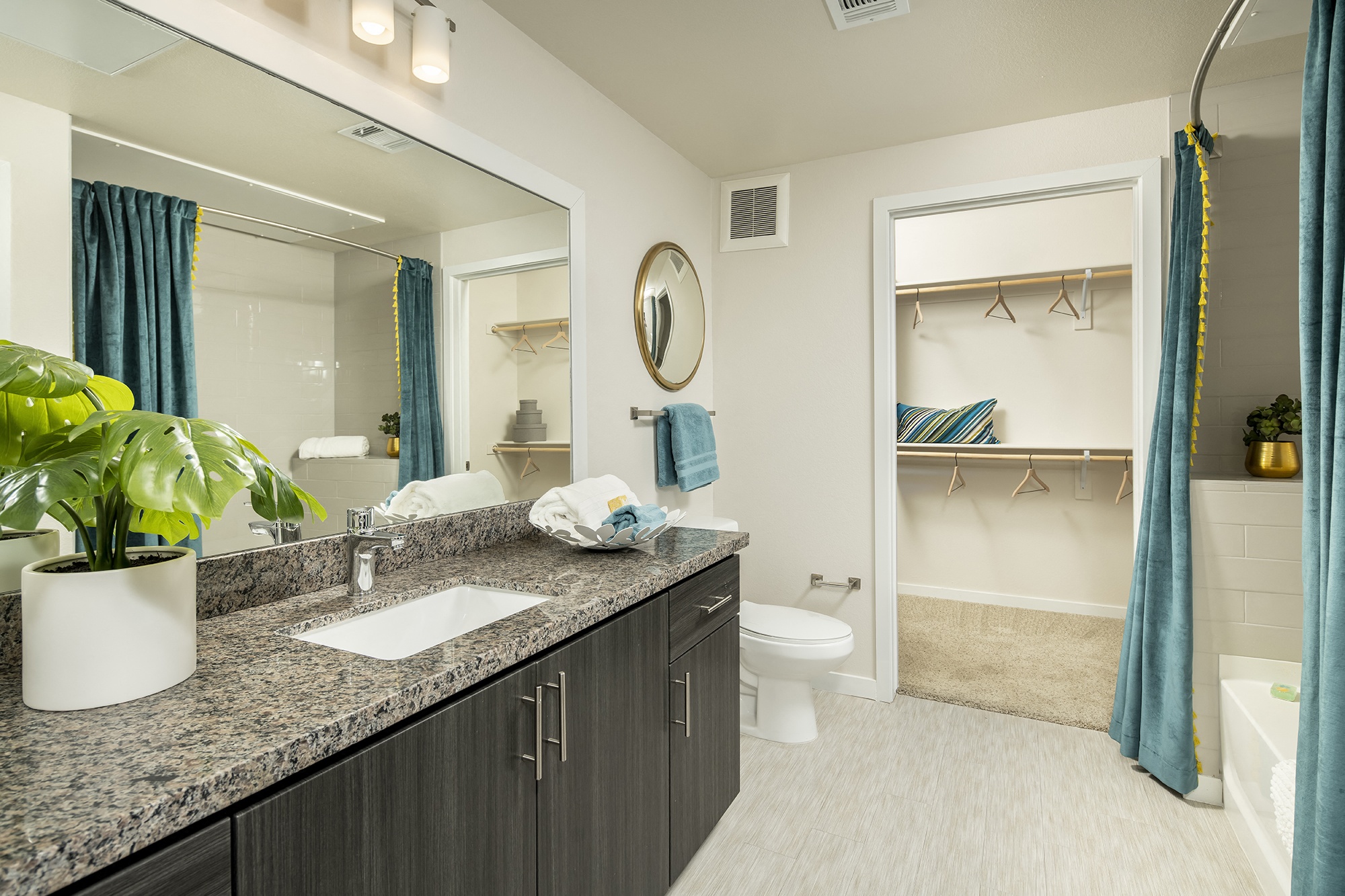 Tempo At McClintock Station