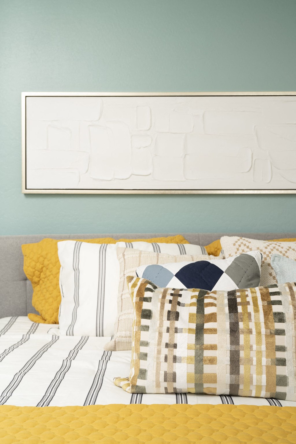 Bedroom Decor at Cabana Bridges Apartments in Tucson Arizona