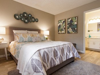 Bedroom at River Oaks Apartments in Tucson_AZ_7 - Photo Gallery 16