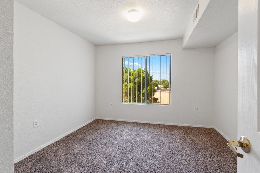 Bedroom at Somerset Village in Kingman Arizona