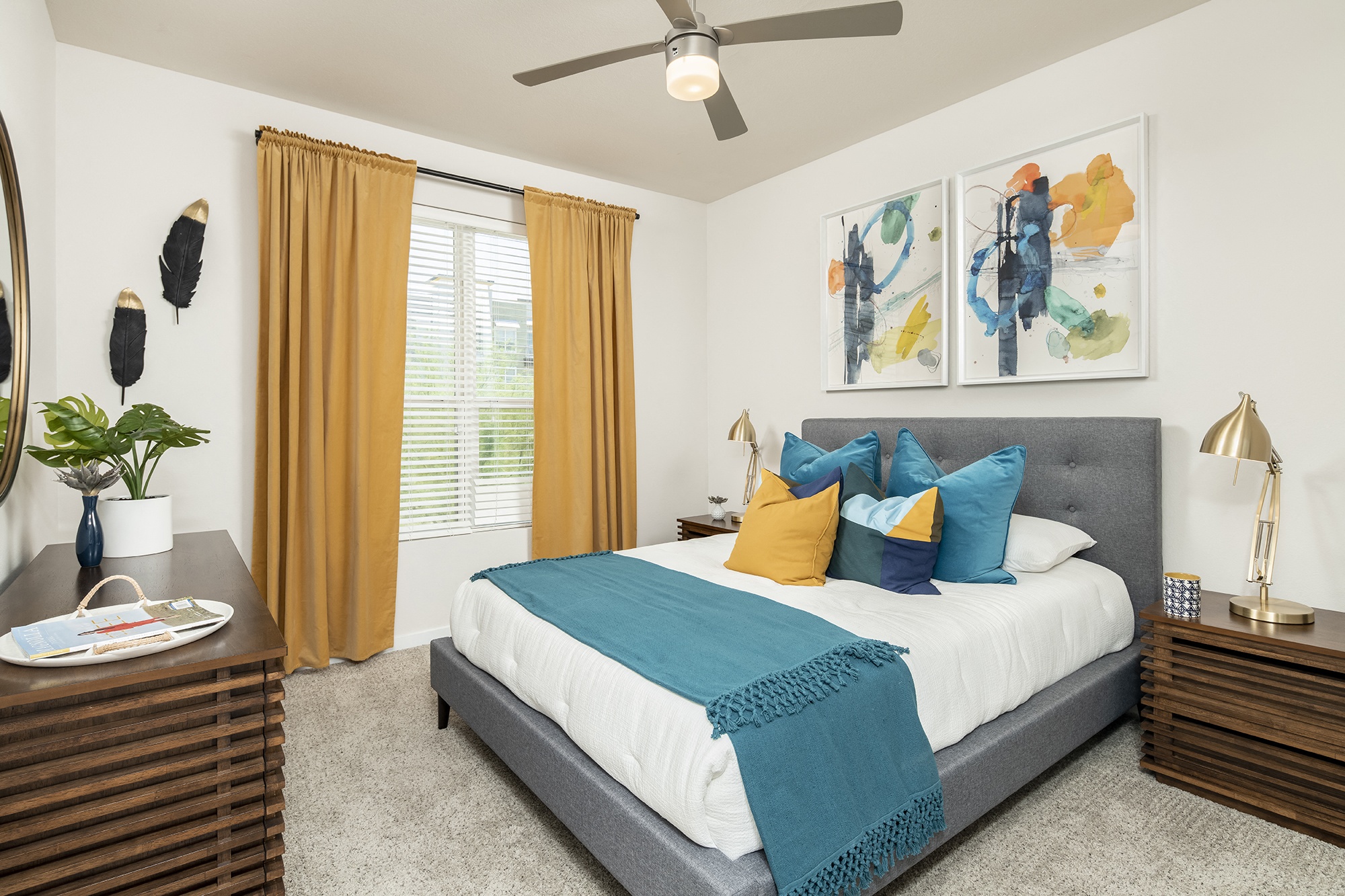 Tempo At McClintock Station