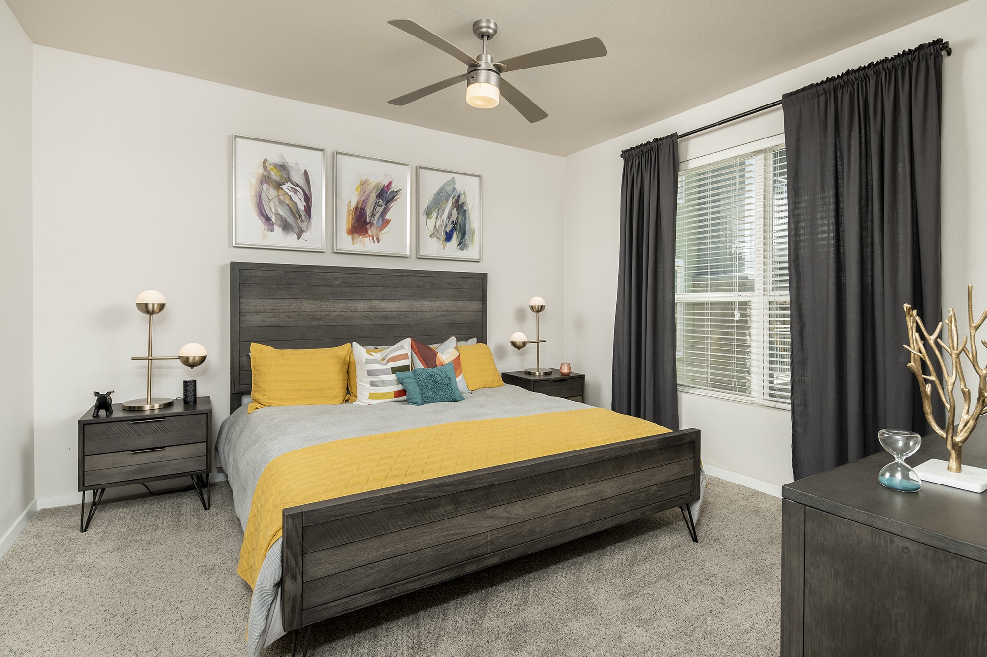 Tempo At McClintock Station