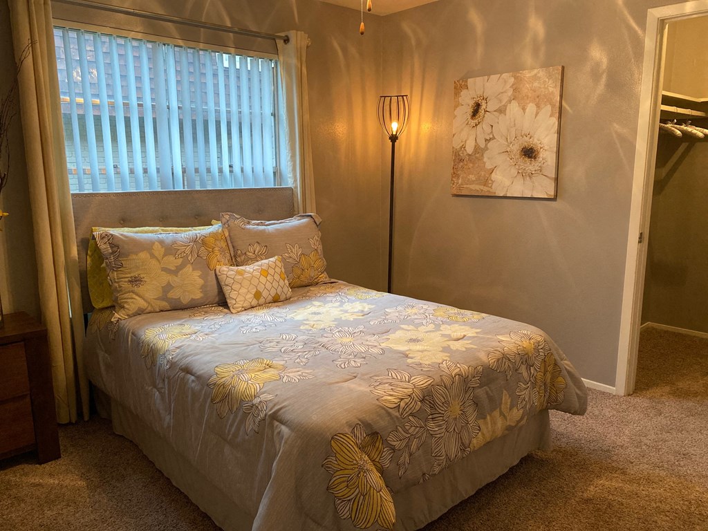Bedroom at Wellington Estates Apartments in San Antonio TX 4-2020