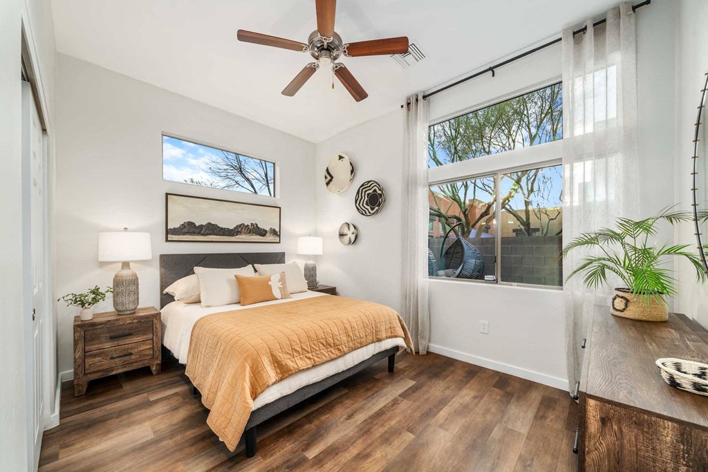 Bedroom with Ceiling Fan at Avilla Marana Apartment Homes in Tucson Arizona