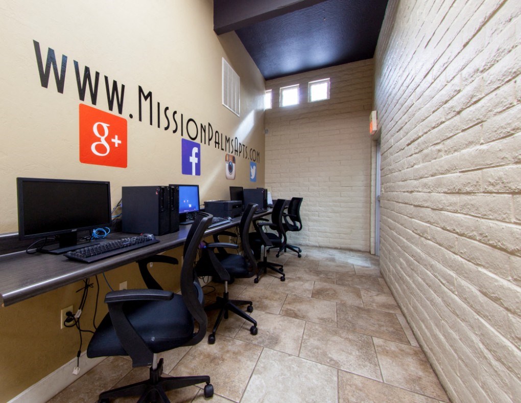 Business Center at Mission Palms Apartments in Tucson, AZ