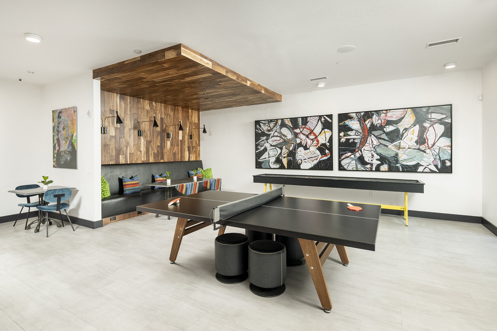 Tempo At McClintock Station