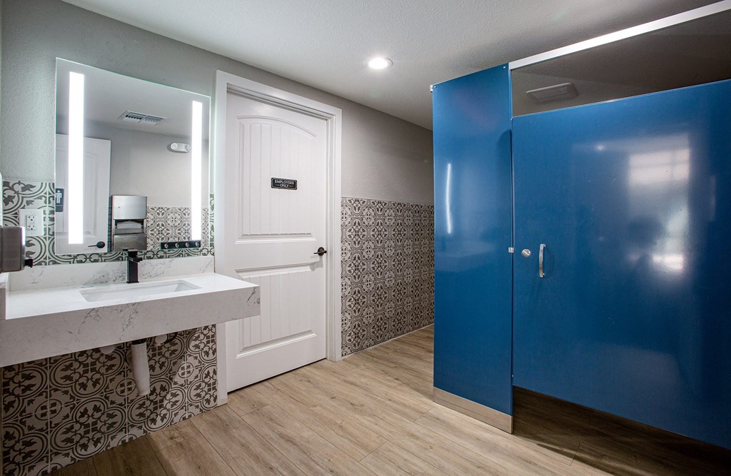 Community Bathroom Avani North Apartments