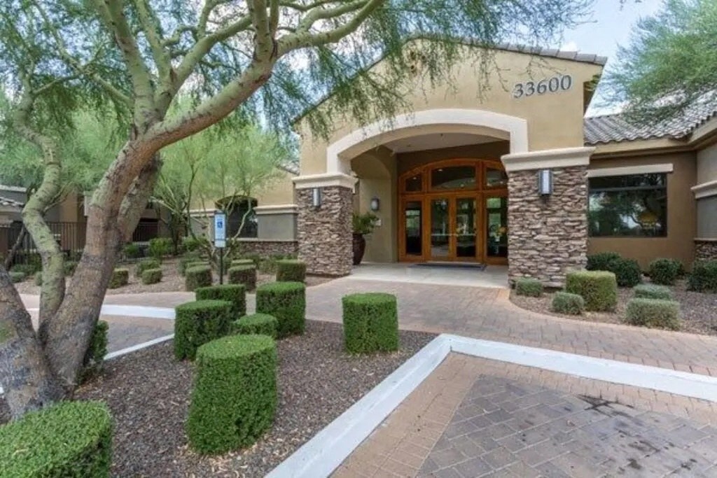Community Entrance at Canyon Crossroads Apartment Homes in Phoenix AZ