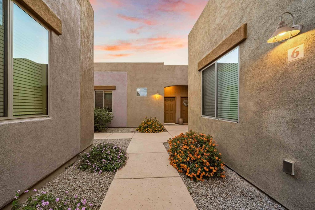 Community Walking Path at Avilla Preserve Apartment Homes in Tucson Arizona