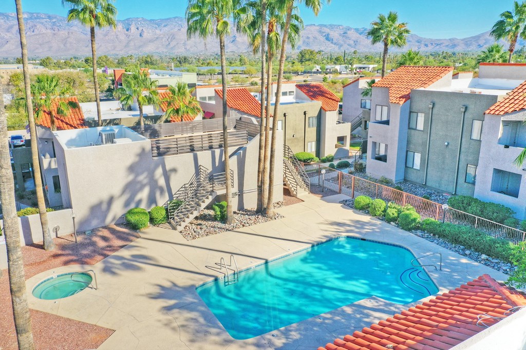 Community aerial view at Ten50 Apartments in Tucson AZ November 2020 (6)