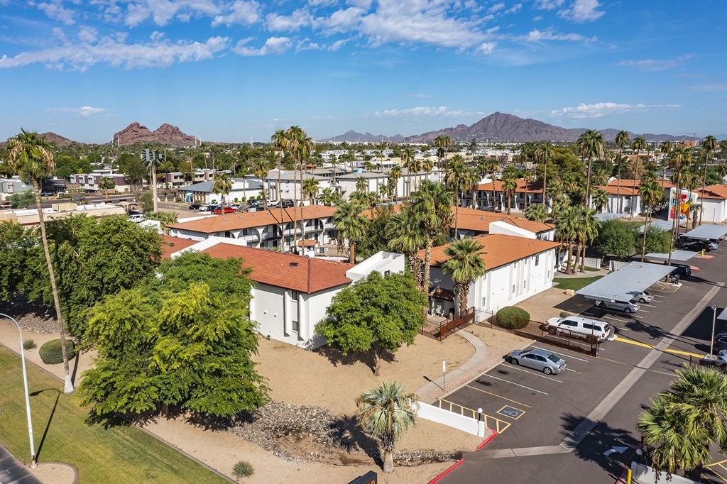 Community at Polanco Apartments