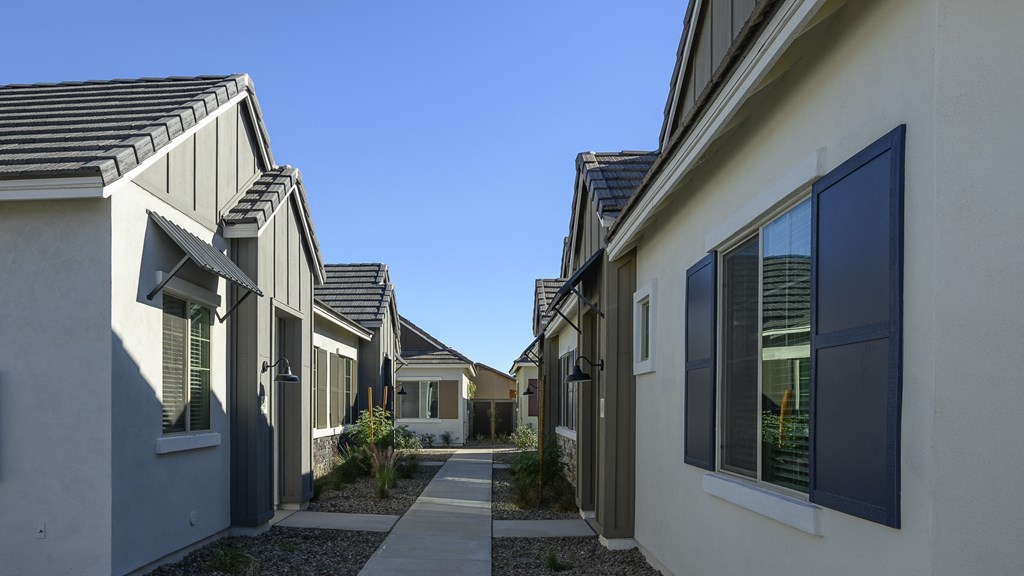 Community at Village of Chandler in Chandler Arizona