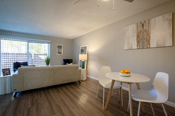 Dining Area Montecito Northeast Heights in Albuquerque NM 2021 - Photo Gallery 6