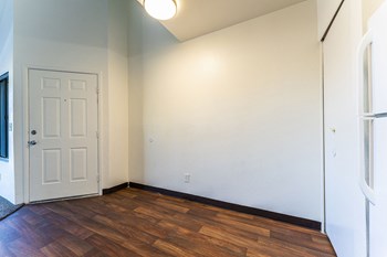 Dining Area at Metro Tucson Apartments - Photo Gallery 16