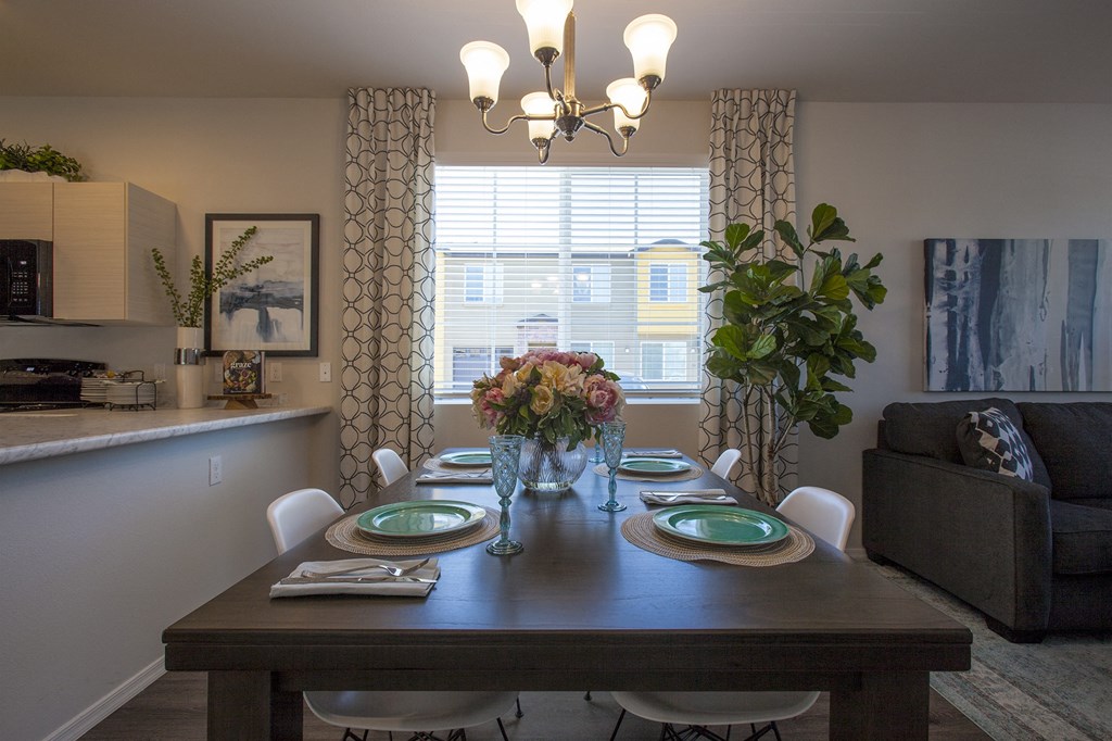Dining Area at San Mateo Townhomes in Phoenix AZ July 2021 3