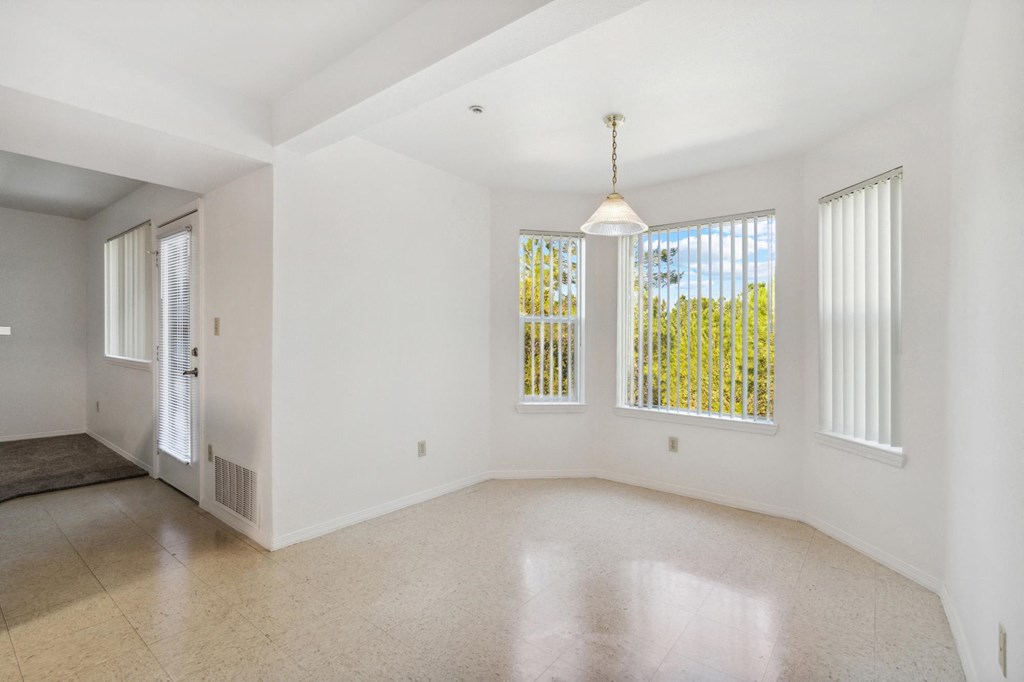 Dining Room at Pinehurst at Flagstaff in Flagstaff Arizona