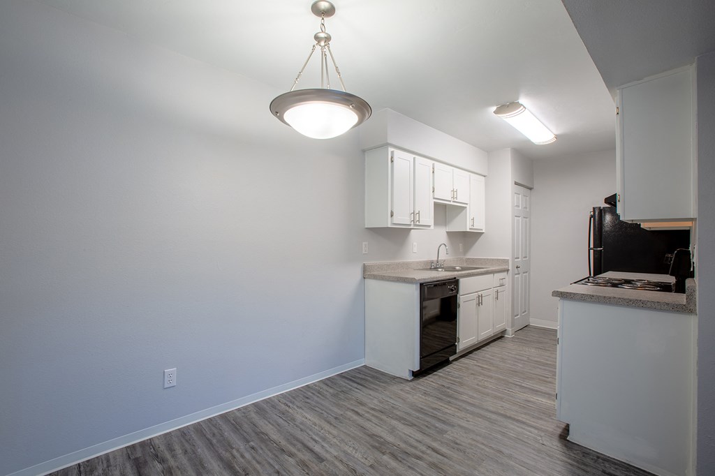 Dining and Kitchen at Saguaro Villas in Tucson AZ 2021