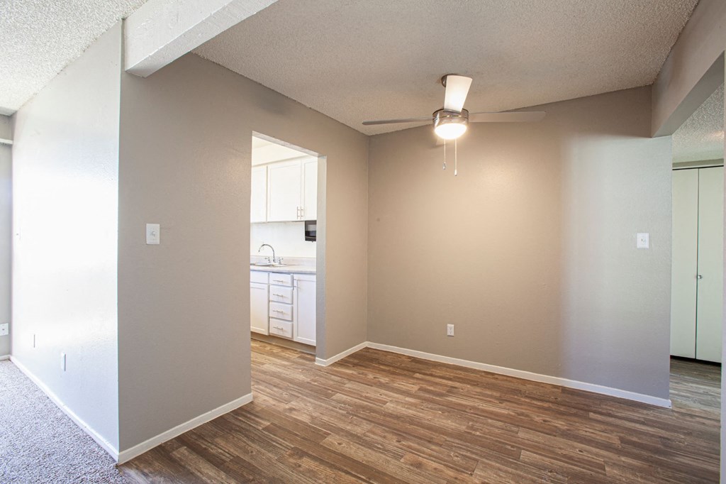 Dining area at Brookwood Apartments in Tucson AZ 3-2020