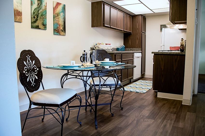 Dining Area & Kitchen at Metro Apartments in Phoenix, AZ
