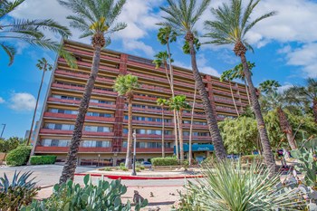 Exterior Building of Redondo Tower Apartments in Tucson Arizona - Photo Gallery 36