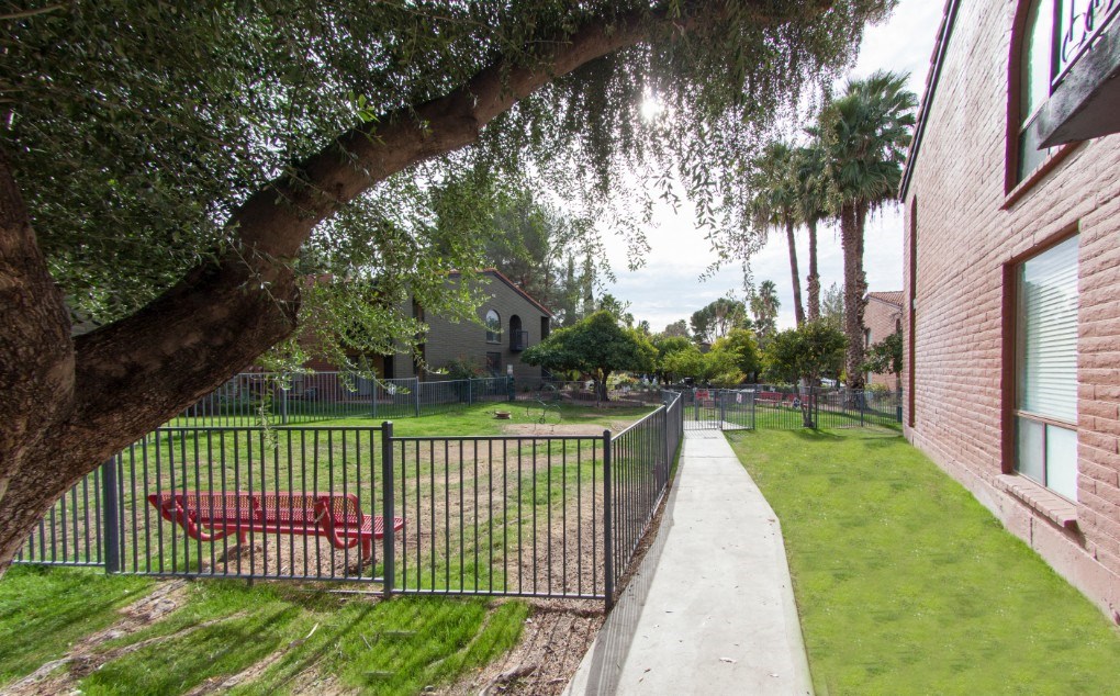 Exterior & Landscaping at Mission Palms Apartments in Tucson, AZ