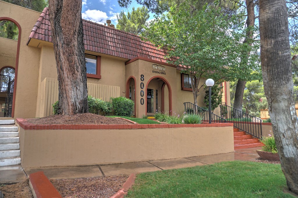 Exterior & Landscaping at The View At Catalina Apartments in Tucson, AZ