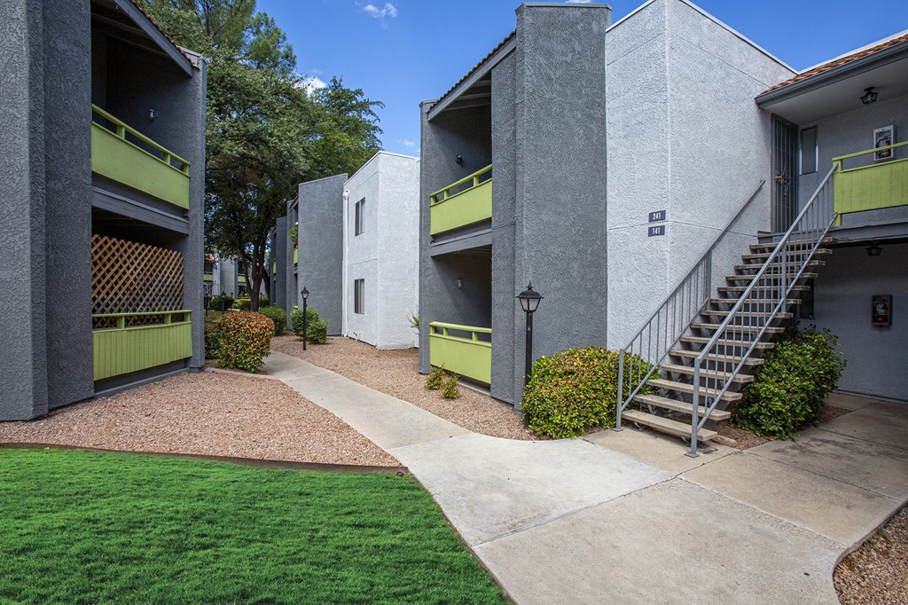 Exterior and landscaping at Saguaro Villas Apartments in Tucson AZ September 2020