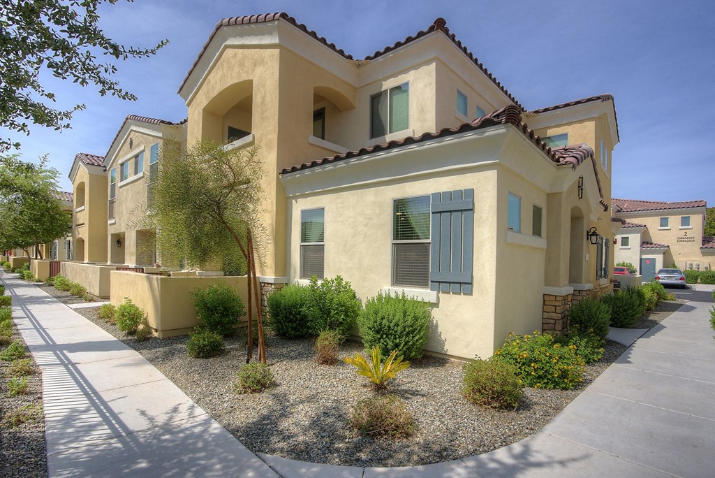 Exterior at Bella Victoria Apartments in Mesa Arizona January 2021