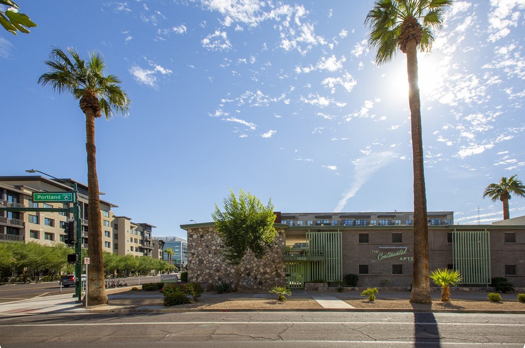 Exterior at The Continental Apartments in Phoenix AZ Nov 2020 (9)