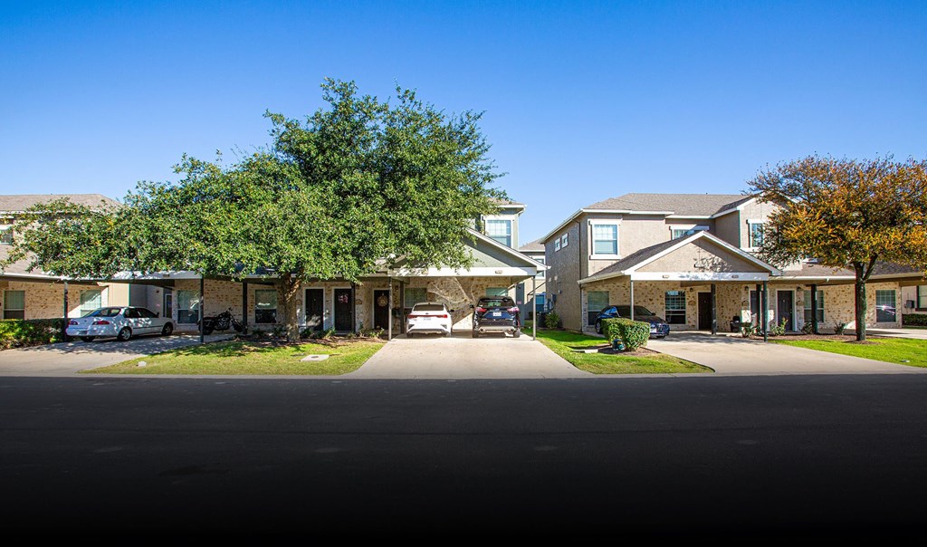 Exterior of Links at Forest Creek in Round Rock Texas near Austin