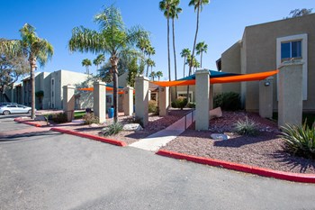 Exterior of River Oaks Apartments in Tucson Arizona - Photo Gallery 40
