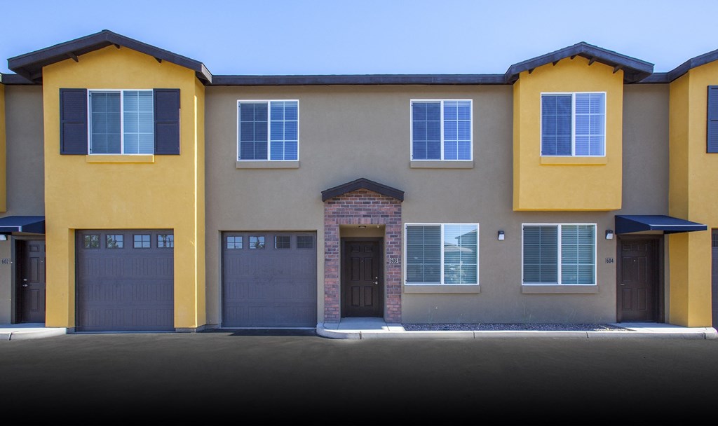 Exterior of San Mateo Townhomes in Phoenix Arizona July 2021 2