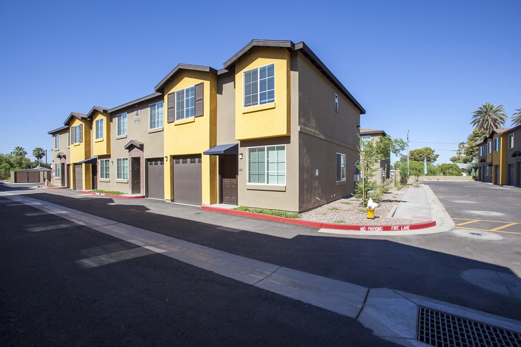 Exterior of San Mateo Townhomes in Phoenix Arizona July 2021 3