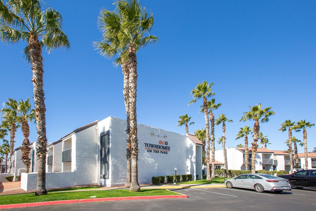 Exterior of Townhomes on the Park in Phoenix Arizona