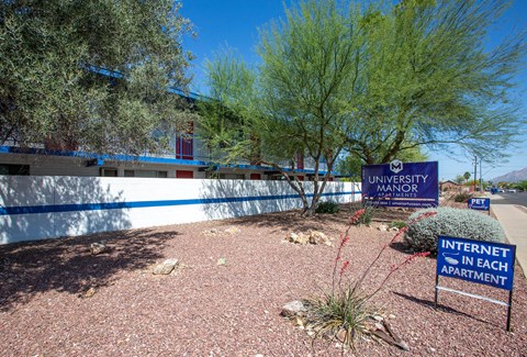Exterior of University Manor Apartments in Tucson Arizona