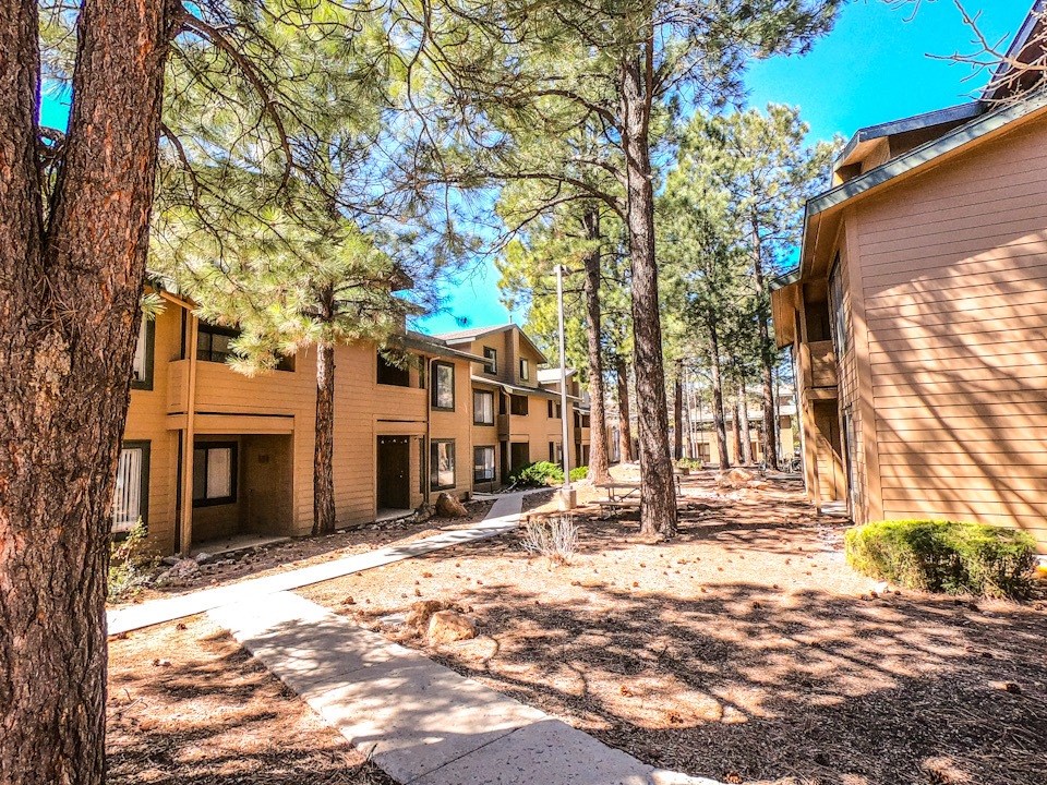 Exterior of University West Apartments in Flagstaff AZ 2021