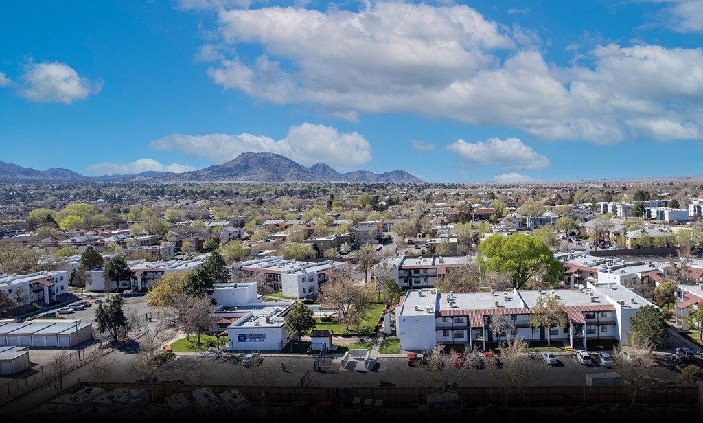 Exterior of Whispering Sands Apartments in Albuquerque